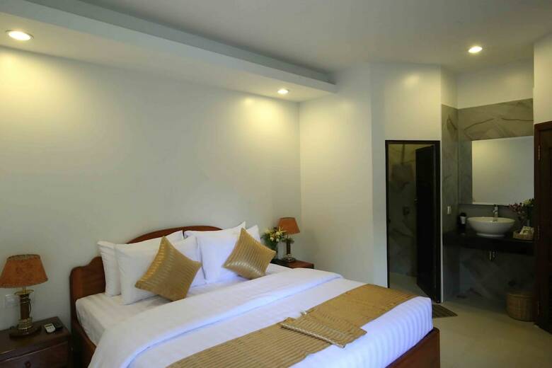 Holy Angkor Hotel
