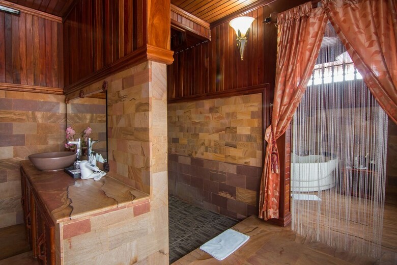 Hotel Model Residence And Spa