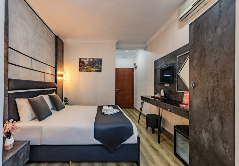 Hotel La Pazza Suites