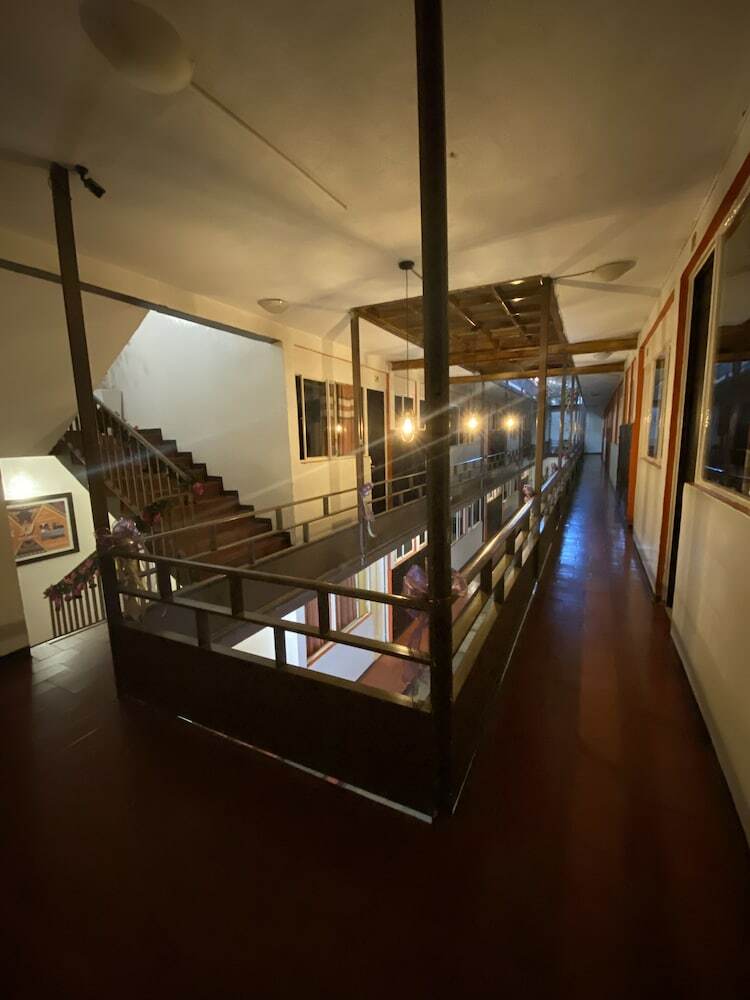 Hotel Jim�nez