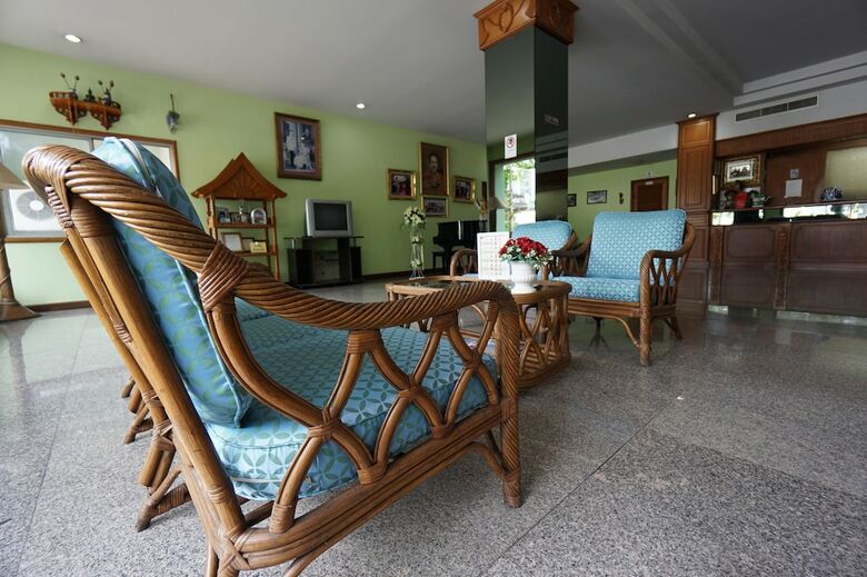 Green Palace Hotel