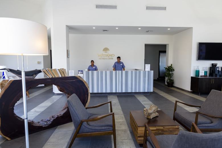 Medano Hotel And Suites