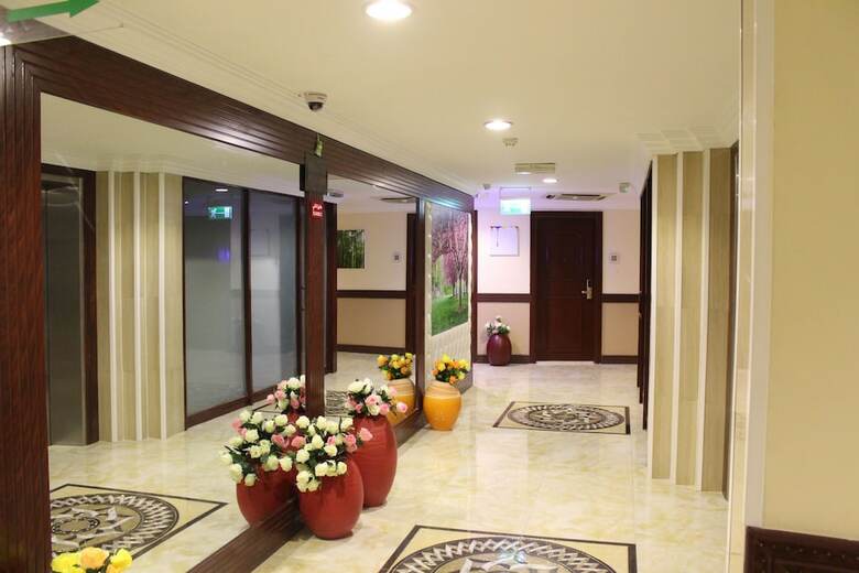 Mariana Hotel
