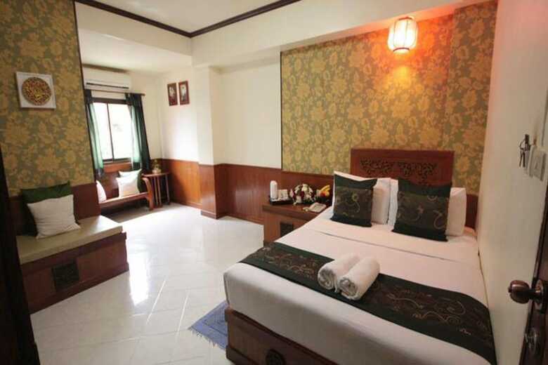 Thana Hotel