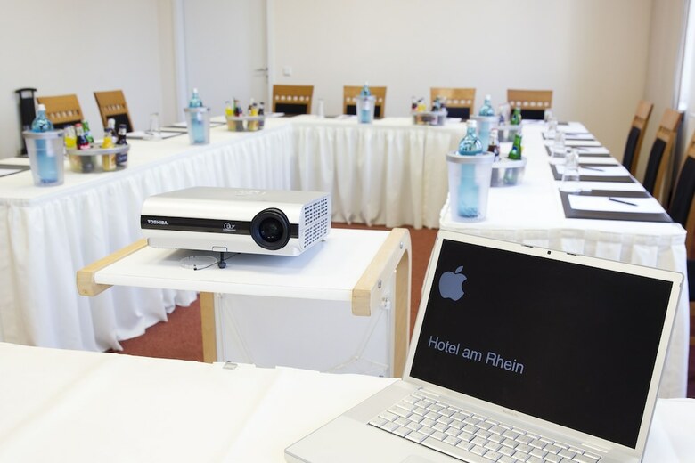 Hotel Am Rhein - Wesseling