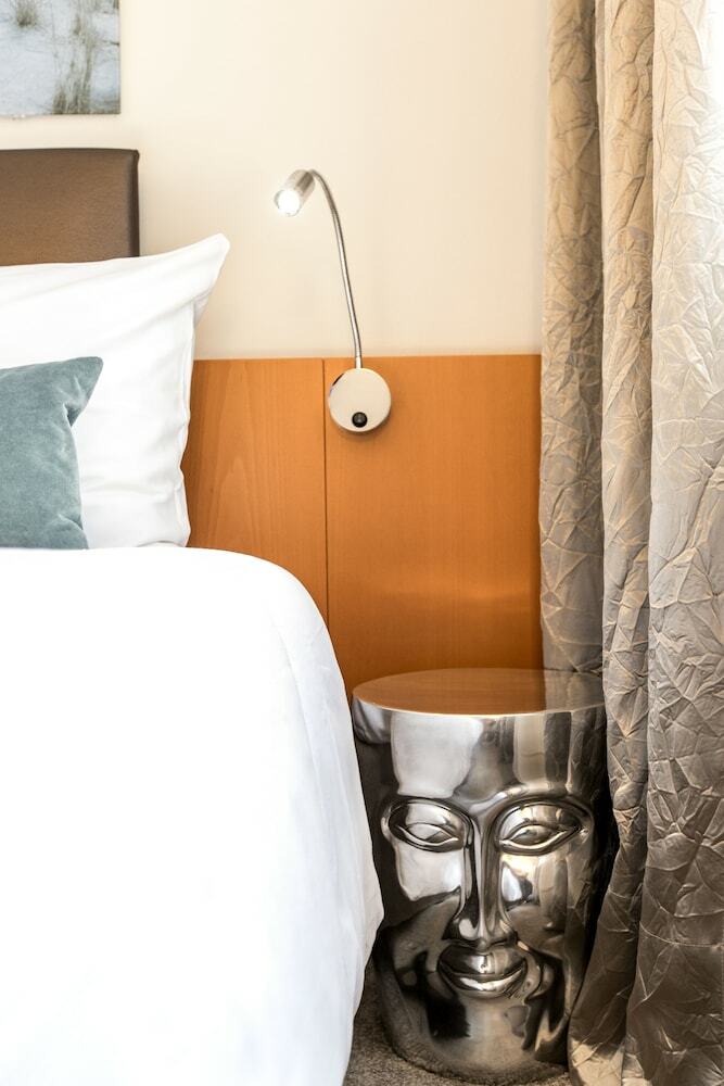 Hotel Am Rhein - Wesseling