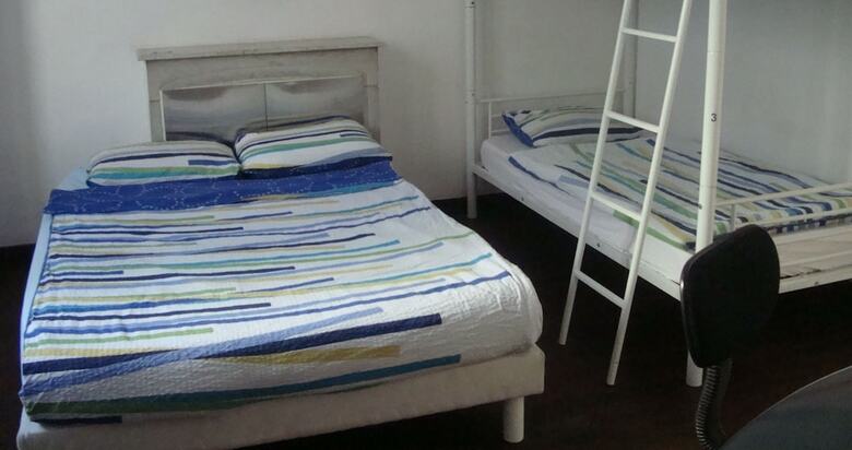 Hostal Glamorgan House