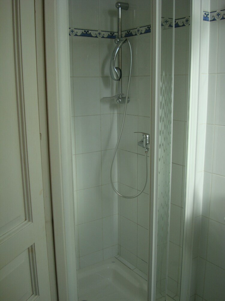 Hostal Glamorgan House