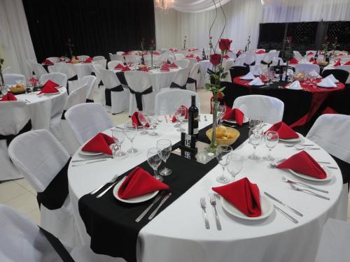 Camino Real Plaza Hotel