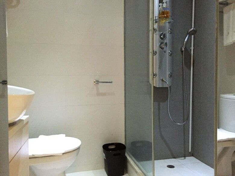 Homy Hotel Central