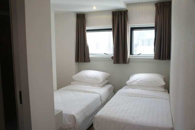 Homy Hotel Central