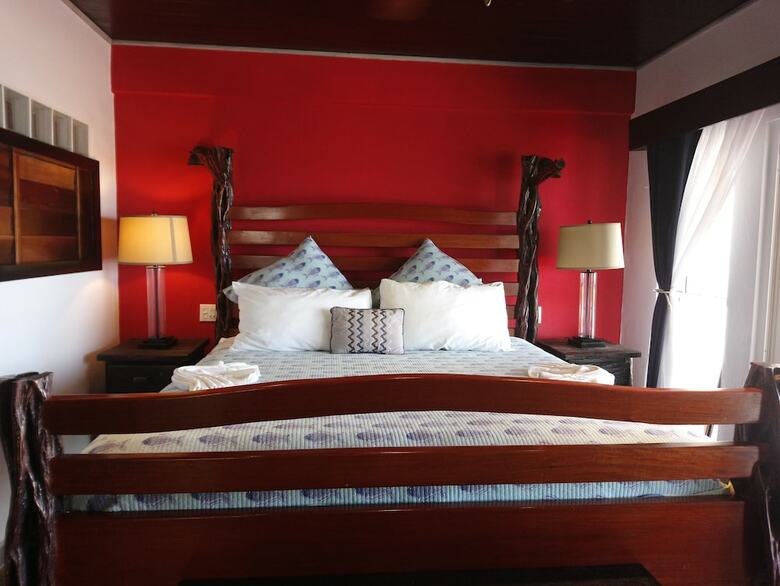 Tres Cocos Resort