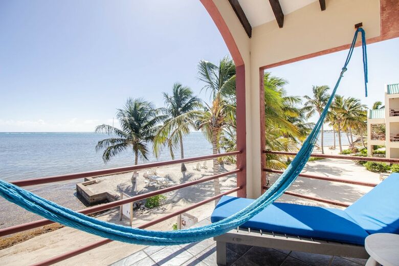 Tres Cocos Resort