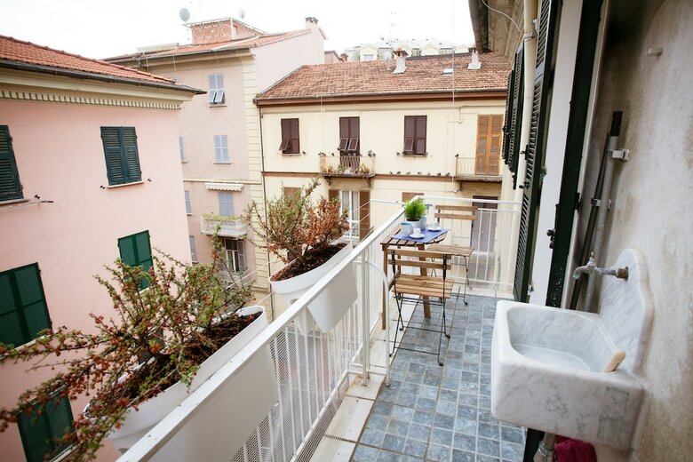 Apartments & Suites 5 Terre La Spezia