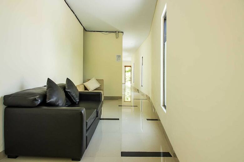 Hotel Tri Homestay Kuta