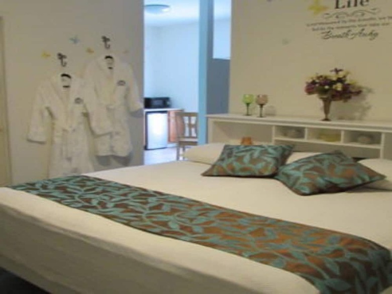 Bed & Breakfast Inn At Deer Creek Winery