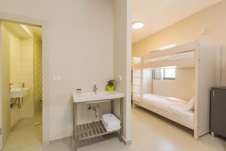 Hostal Stay Inn Hostel