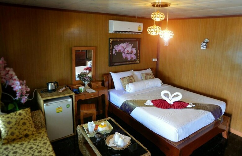Hotel Tongta Phaview