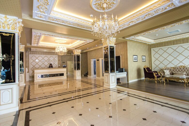 Opera Hotel