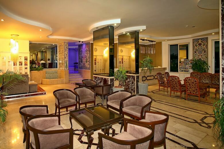 Kleopatra Celine Hotel