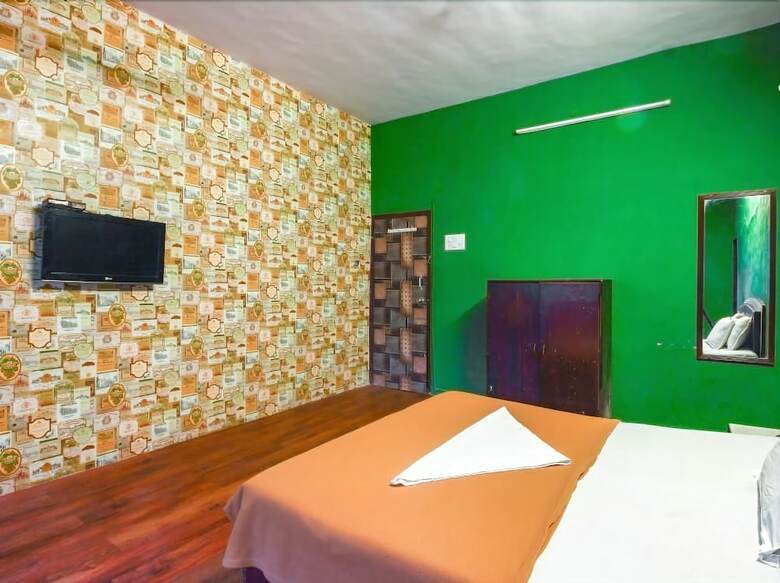 Evergreen Hotel