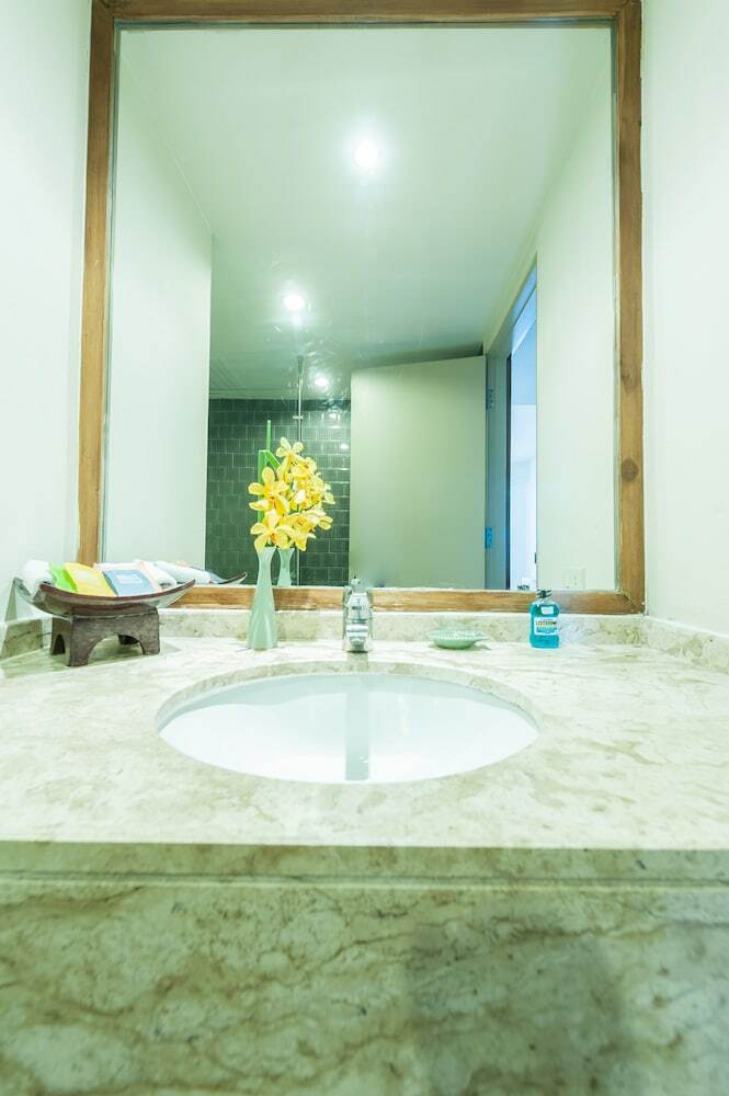 Hotel The Seasons Pattaya