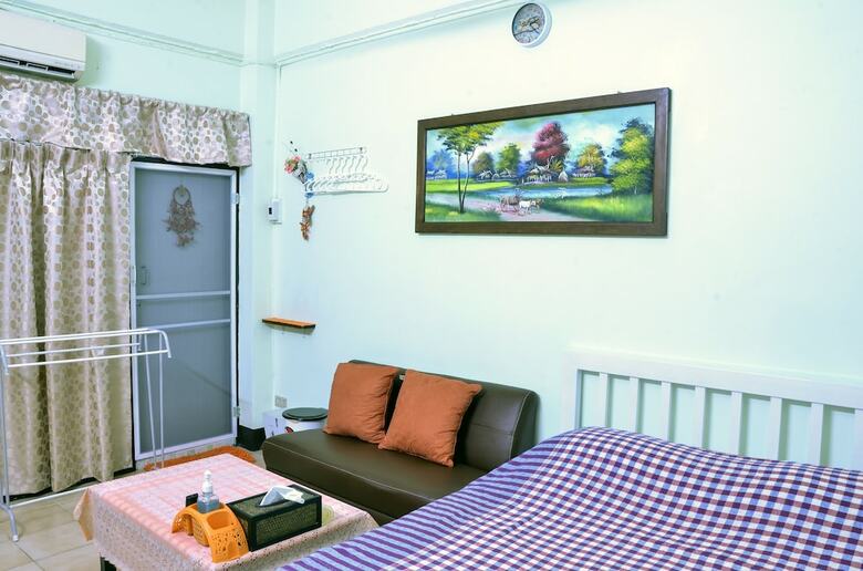 Apartamentos The Backpacker Station