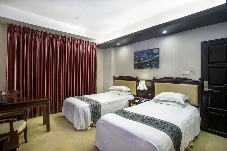 Hotel Highgarden