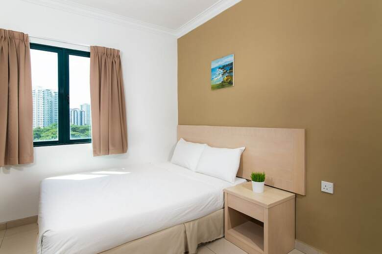 Hotel Golden View Serviced Apartment