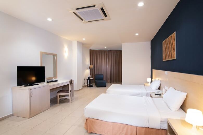 Hotel Golden View Serviced Apartment