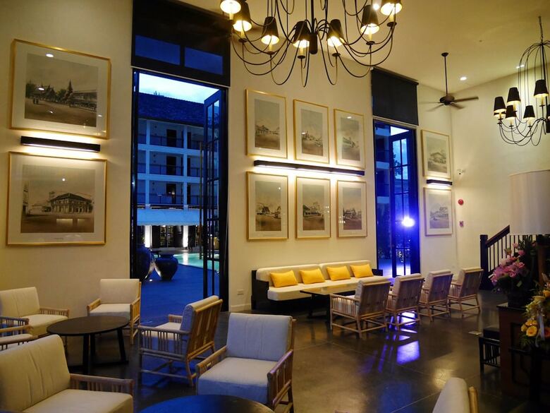 Buri Siri Hotel