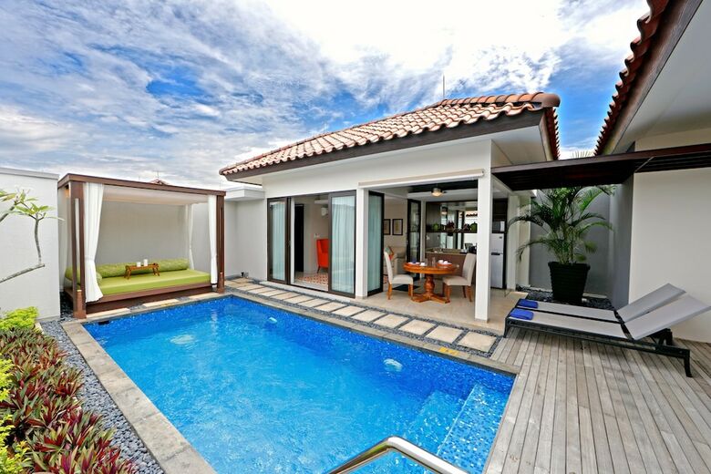 Hotel Holiday Villa Pantai Indah