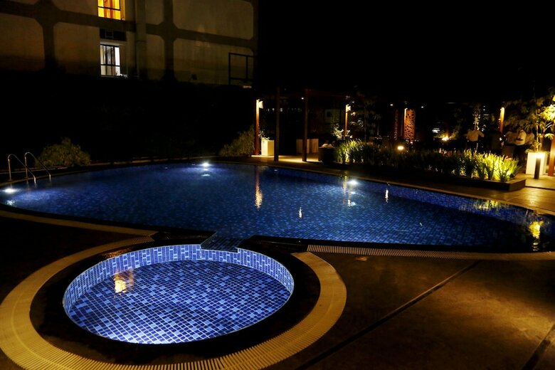 Hotel The Raviz Calicut