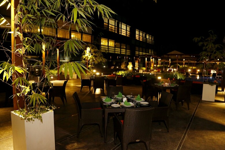 Hotel The Raviz Calicut