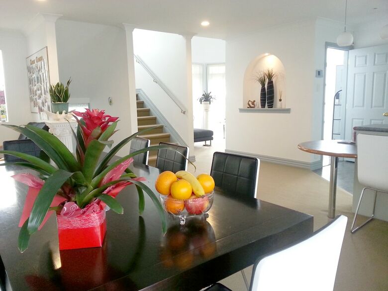 Lush & Co Auckland Bed & Breakfast