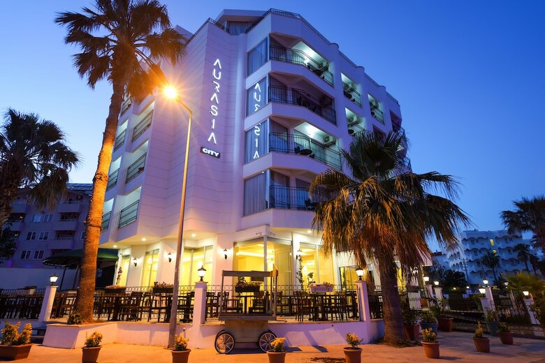 Aurasia City Hotel