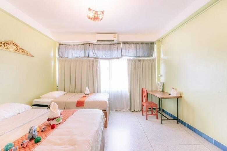 Hotel At Phra Sing