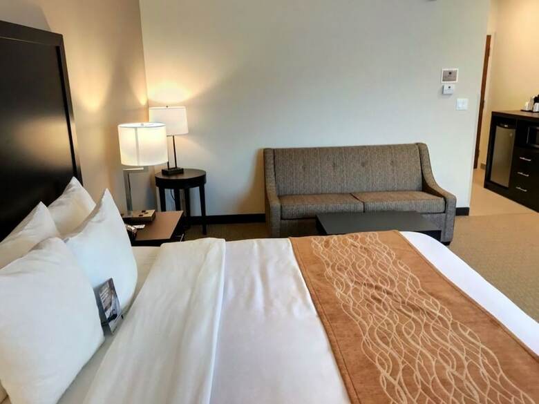 Hotel Comfort Inn & Suites