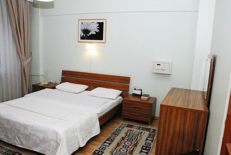 Vip Apart Hotel