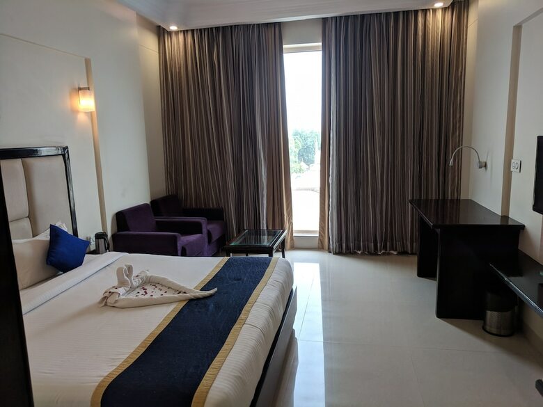 Hotel Chandra Imperial