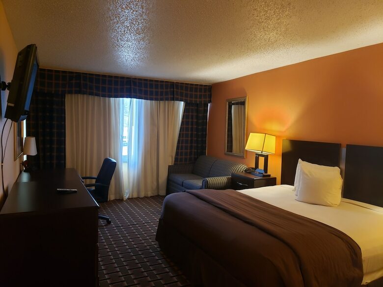 Dfw Airport Hotel And Conference Center