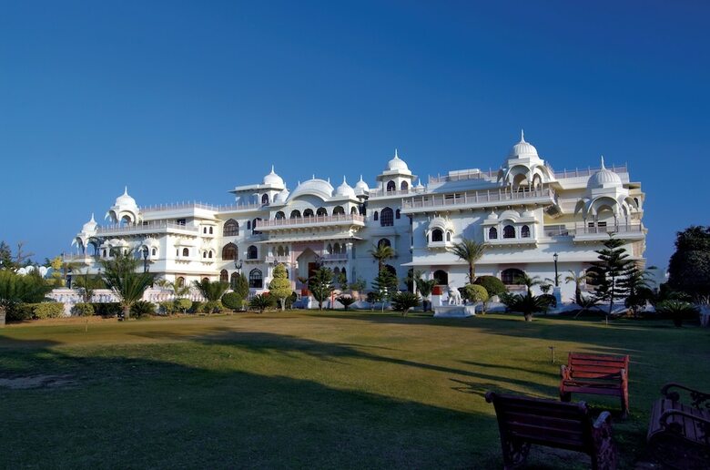 Hotel Shiv Vilas Resorts