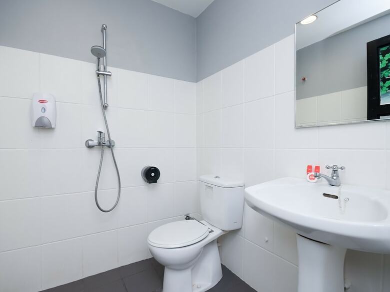 Hostal Oyo 89604 City Home Stay