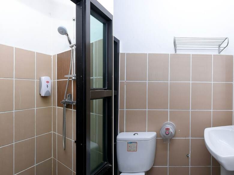 Hostal Oyo 89604 City Home Stay