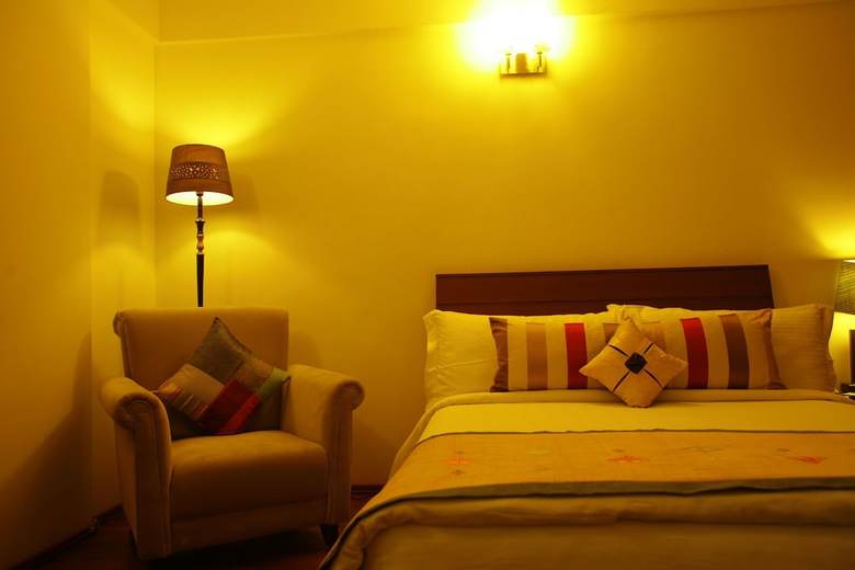 Hotel J�sta Off Mg Road