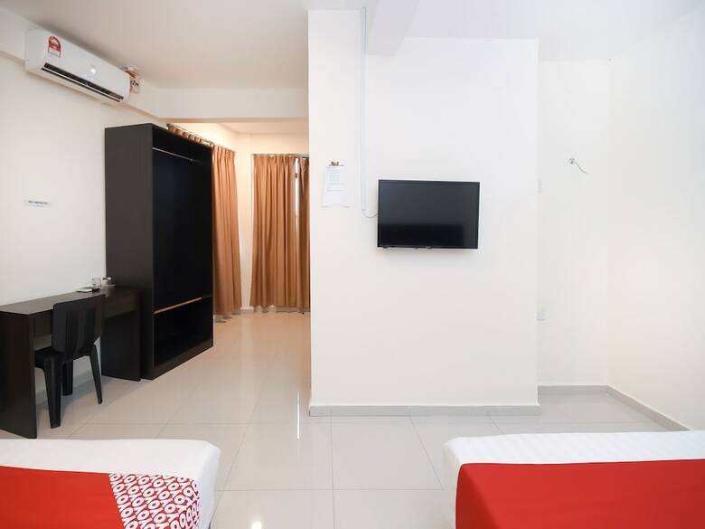 Hotel Oyo 1148 Kenyalang Suites