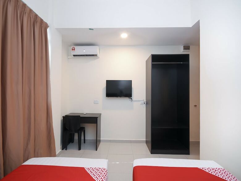 Hotel Oyo 1148 Kenyalang Suites