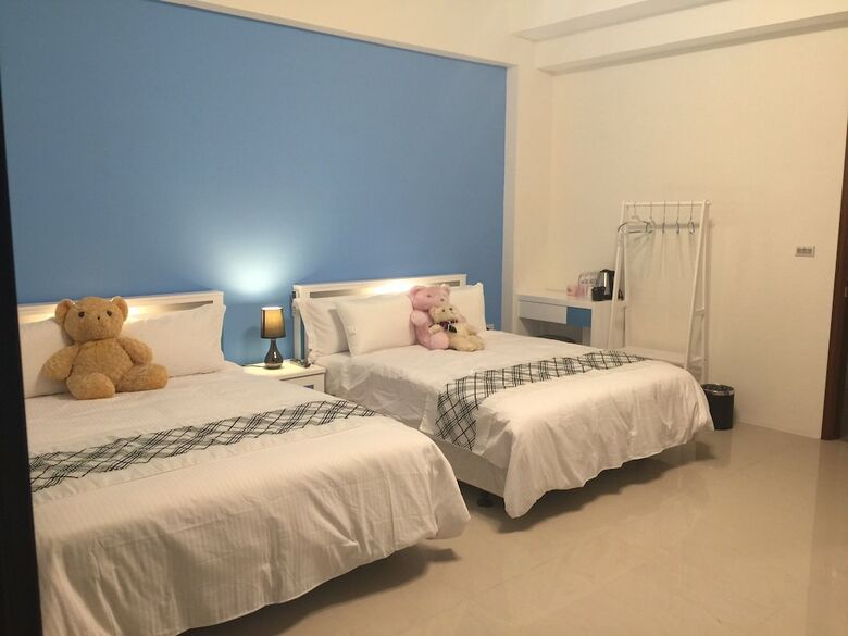 Hotel Riverside Guesthouse