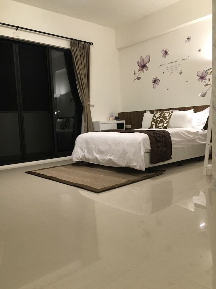 Hotel Riverside Guesthouse