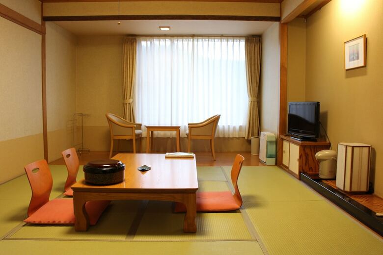 Yumoto Shirogane Onsen Hotel